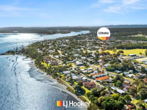The Palms, Iluka